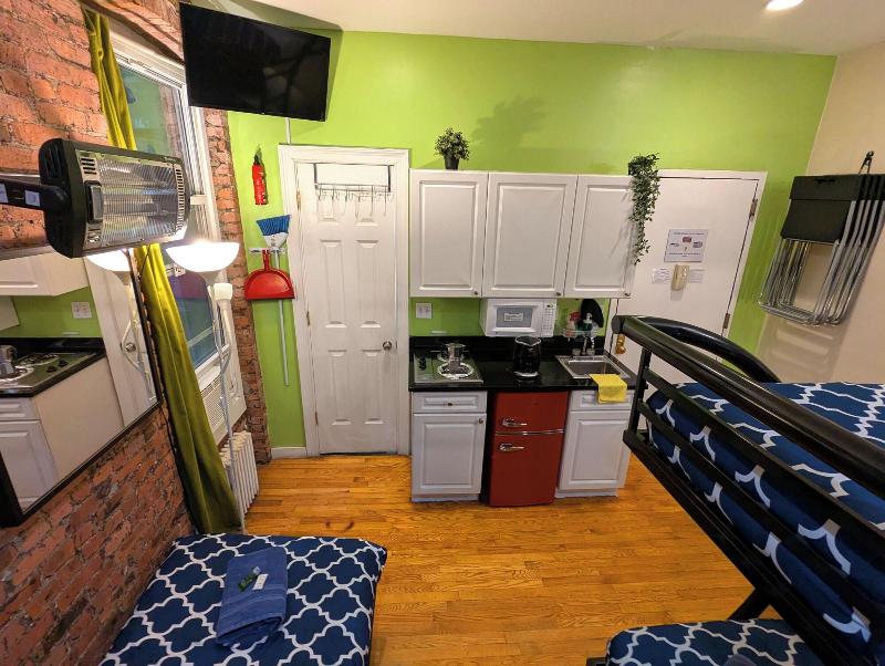 Nyc Empire Apartments image