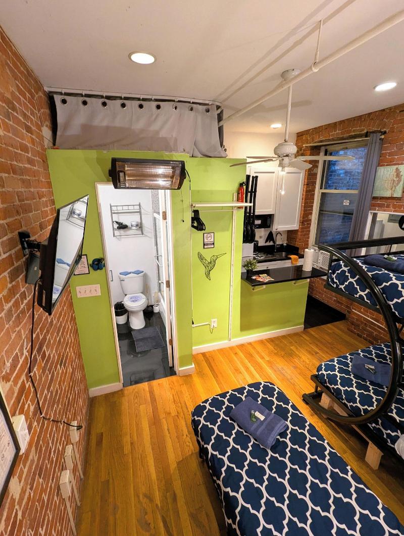Nyc Empire Apartments image