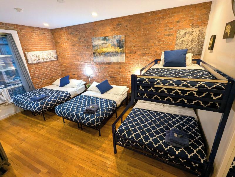 Nyc Empire Apartments image