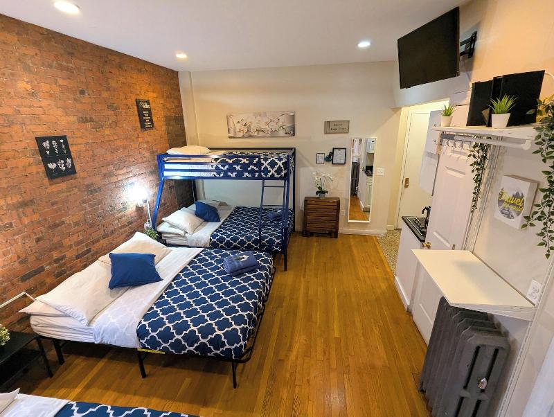 Nyc Empire Apartments image