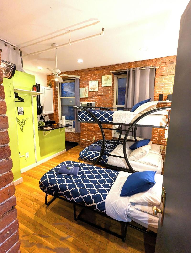 Nyc Empire Apartments image