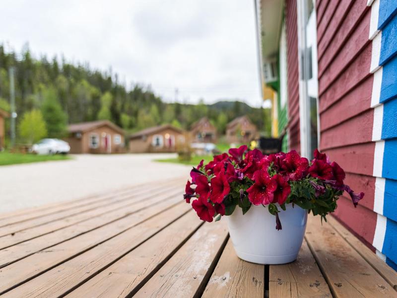 Middle Brook Cottages & Chalets