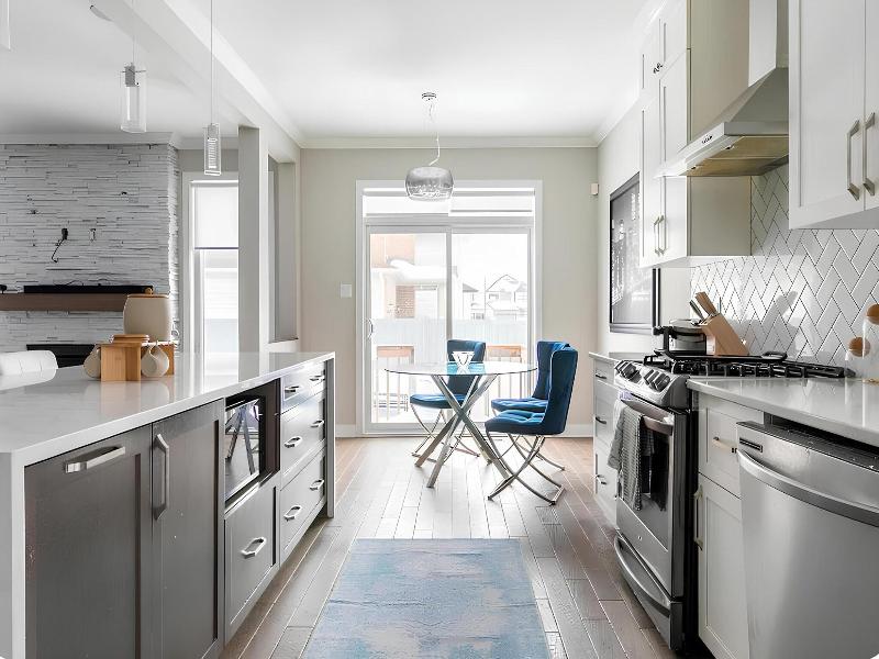 Cheerful And Modern