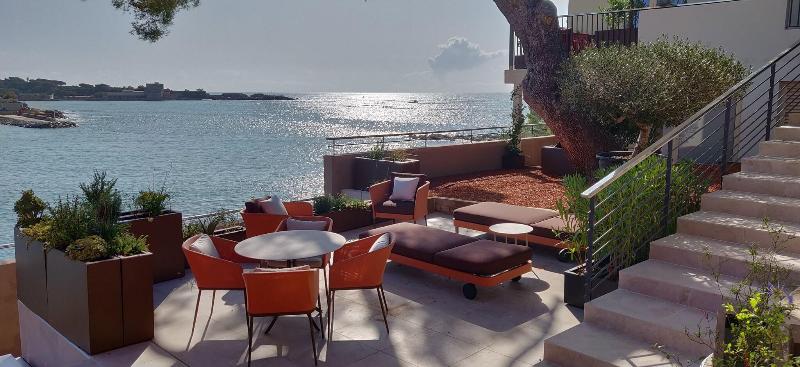 Splendid Hotel image