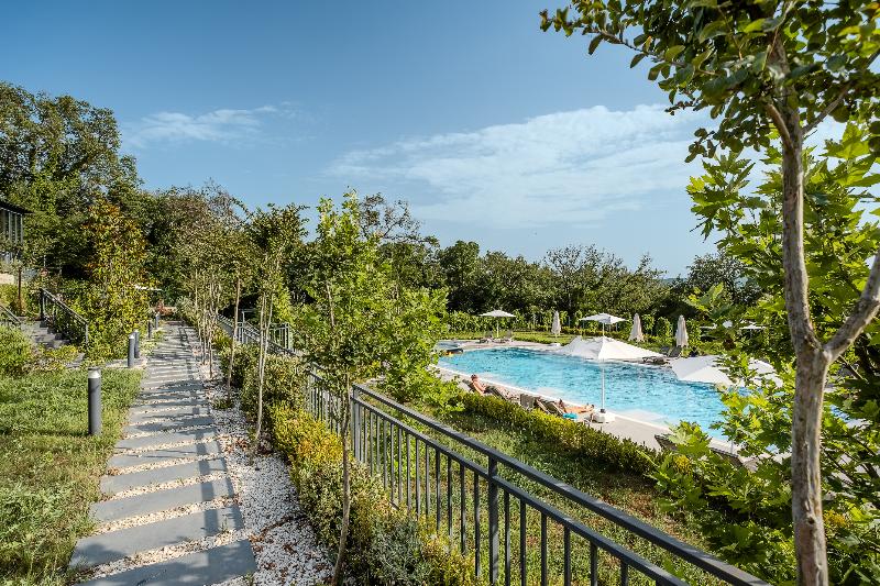 Montenegro Lodge image