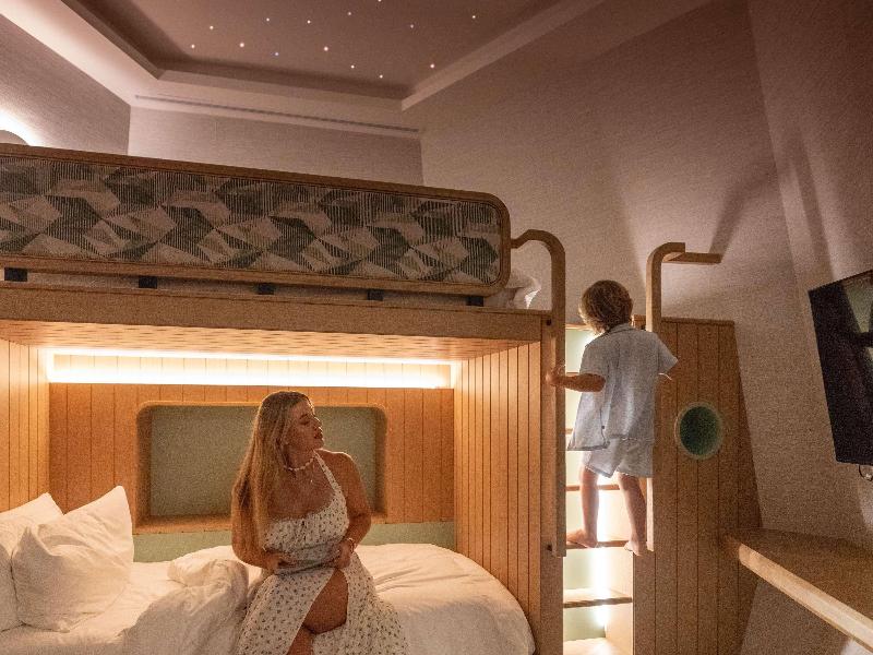 SO/ Maldives image