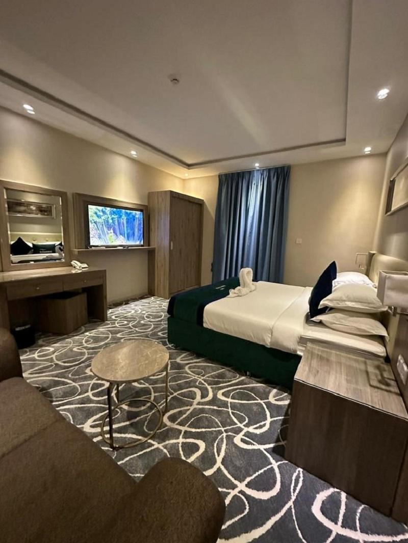 Sunrise Suites