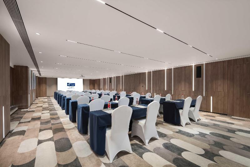 Holiday Inn Express Mianyang Sci Tech City image