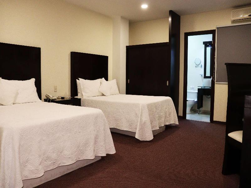 Wyndham Garden Aguascalientes Hotel & Casino image