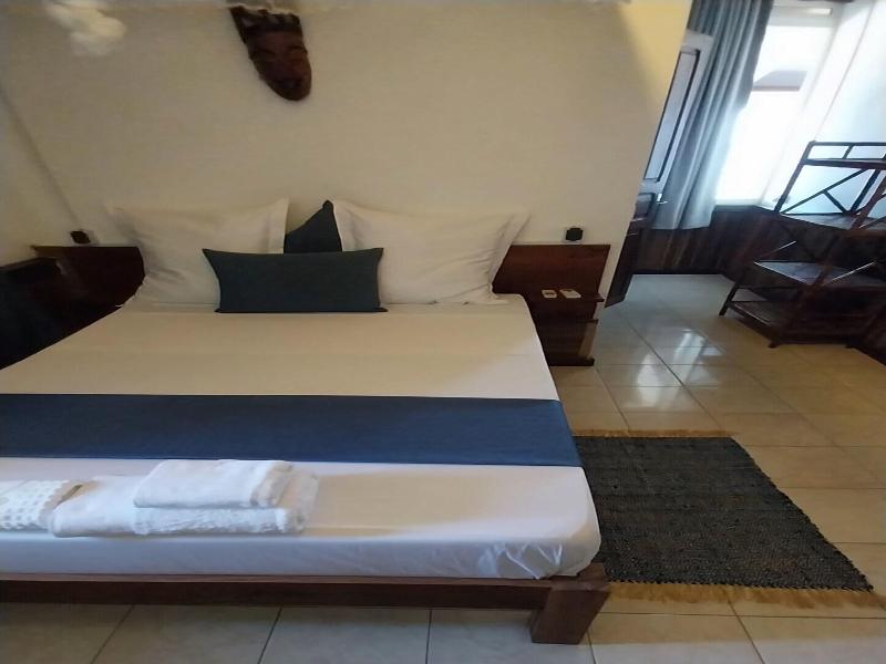 Aviavy Hotel image