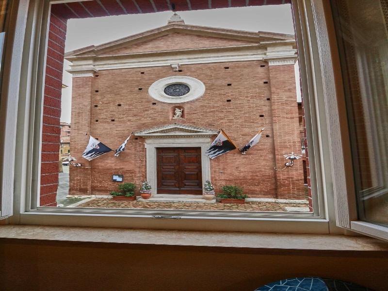 Lodge 106 image