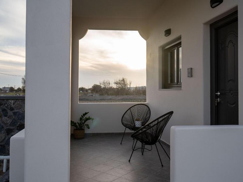 Almira Luxury Suites