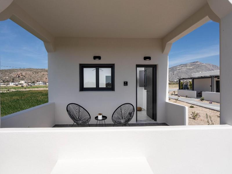 Almira Luxury Suites