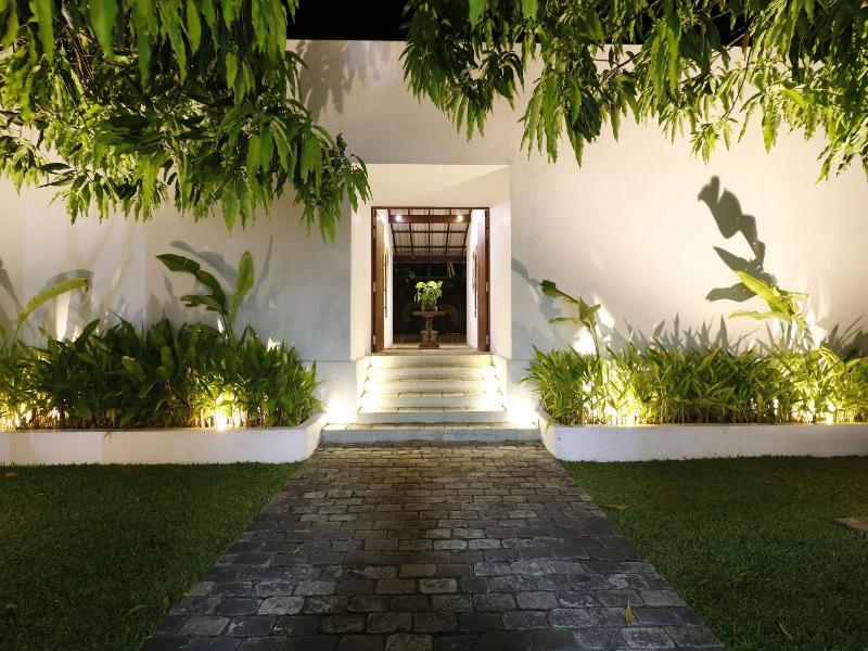 Ubuntu Beach Villas By Reveal image