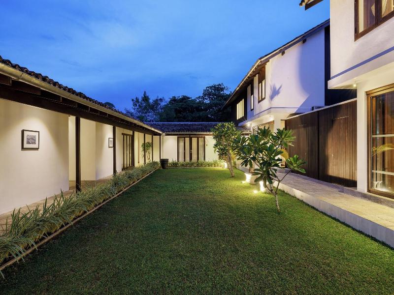 Ubuntu Beach Villas By Reveal image