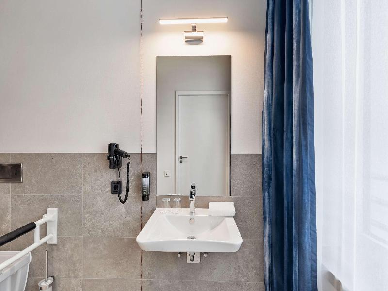 H2 Hotel Duesseldorf City image