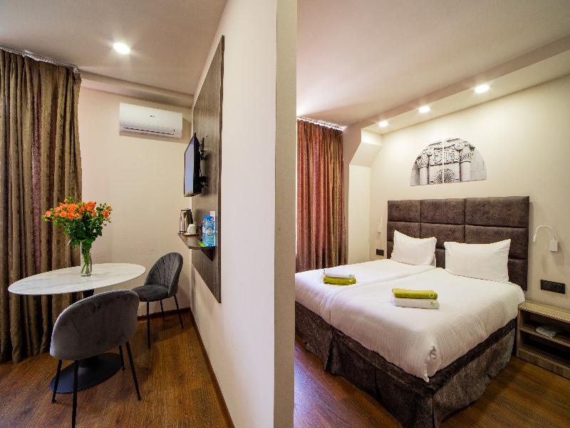 Median Hotel City Center Yerevan image