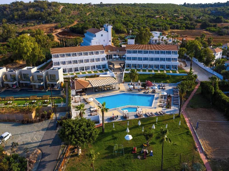 Hotel Adelais Bay image