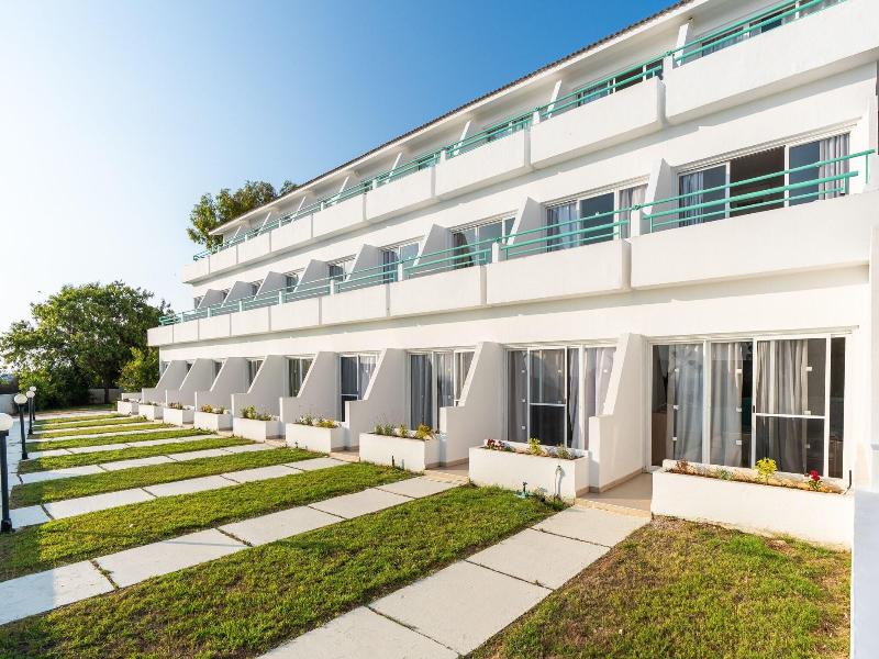 Hotel Adelais Bay image