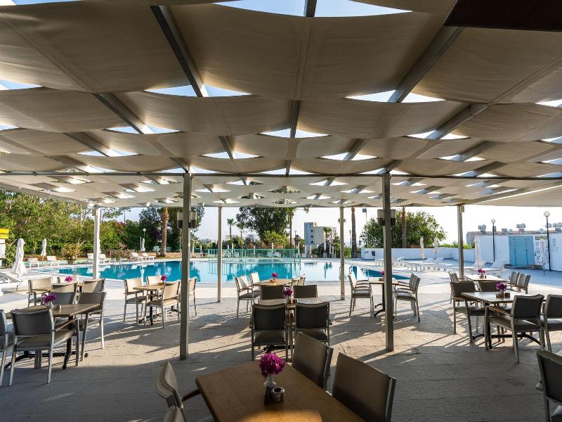 Hotel Adelais Bay image