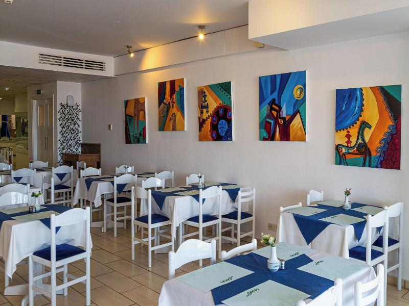 Hotel Adelais Bay image