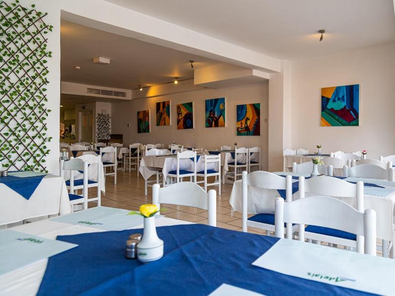 Hotel Adelais Bay image