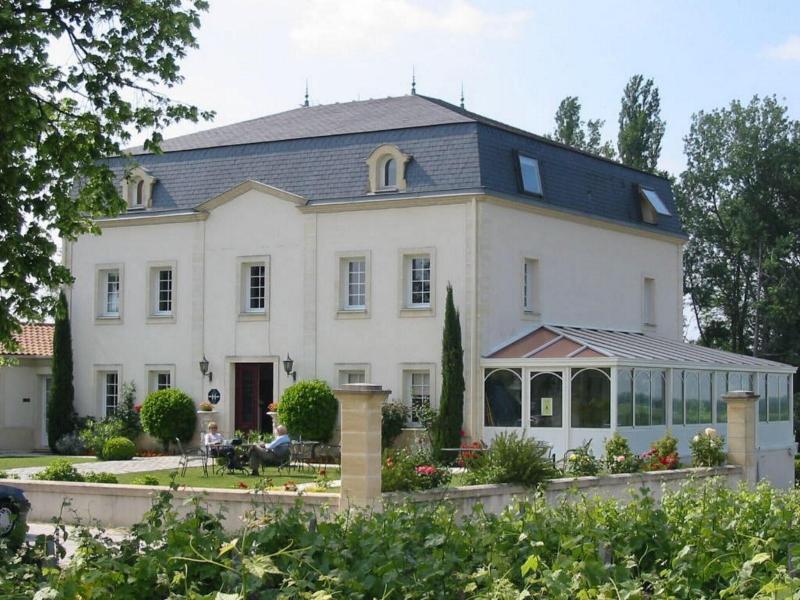 Le Pavillon De Margaux image