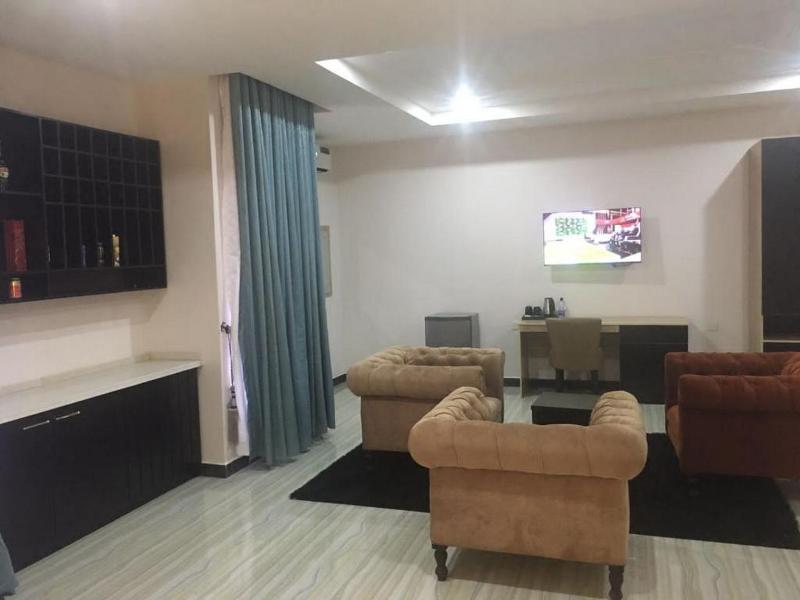 Wizy Hyatt Hotel