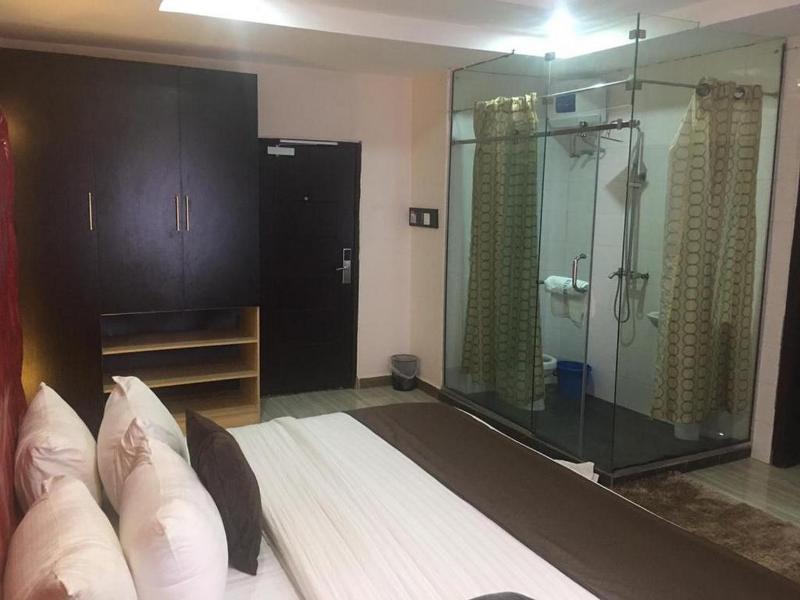 Wizy Hyatt Hotel