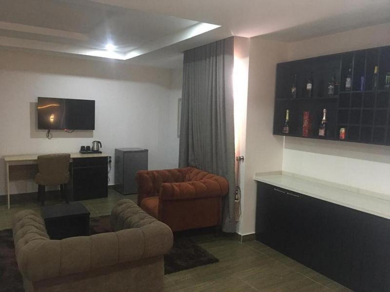 Wizy Hyatt Hotel