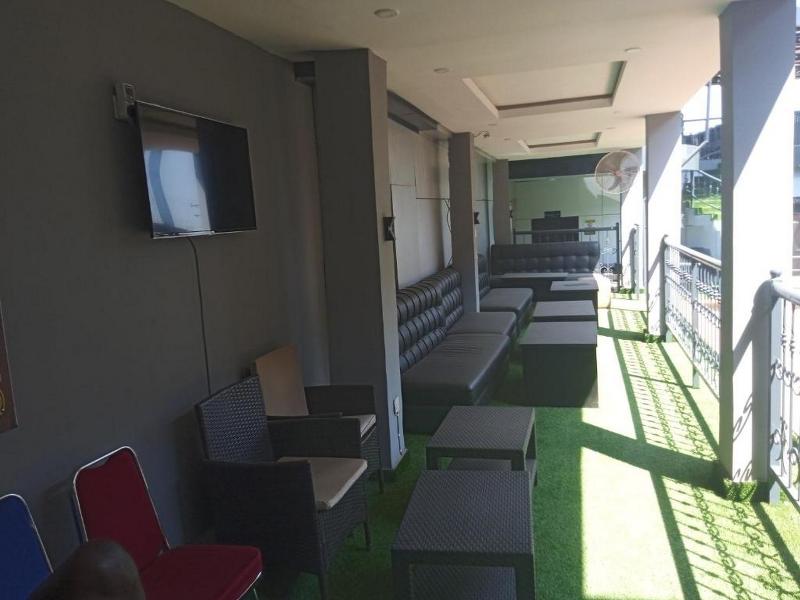 Wizy Hyatt Hotel