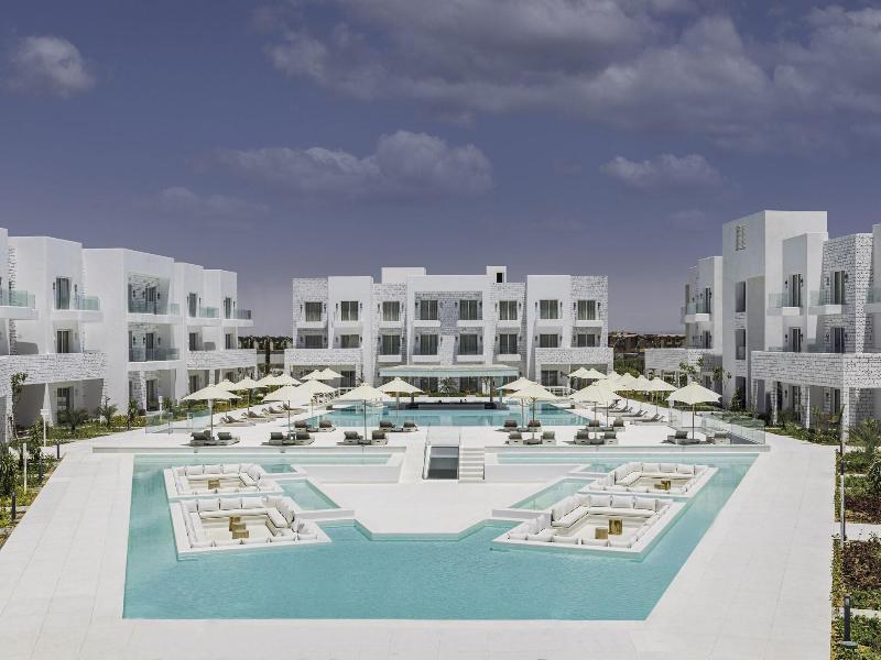 Tanoak Resort image