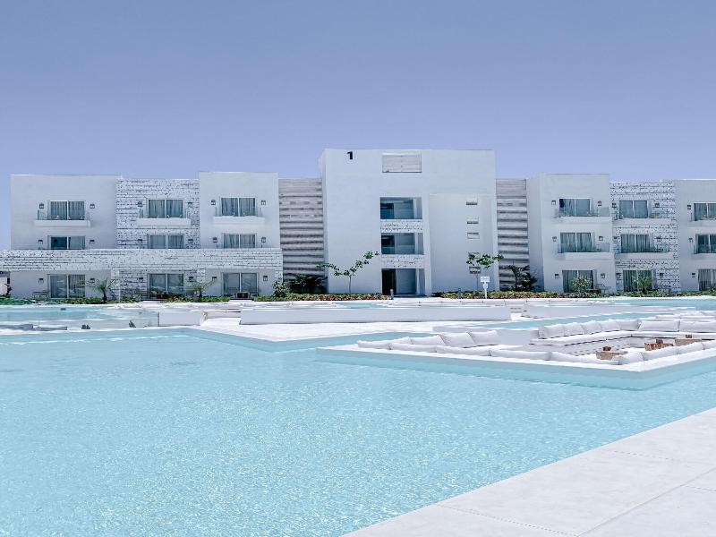 Tanoak Resort image