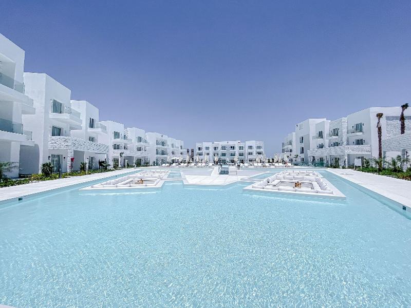 Tanoak Resort image