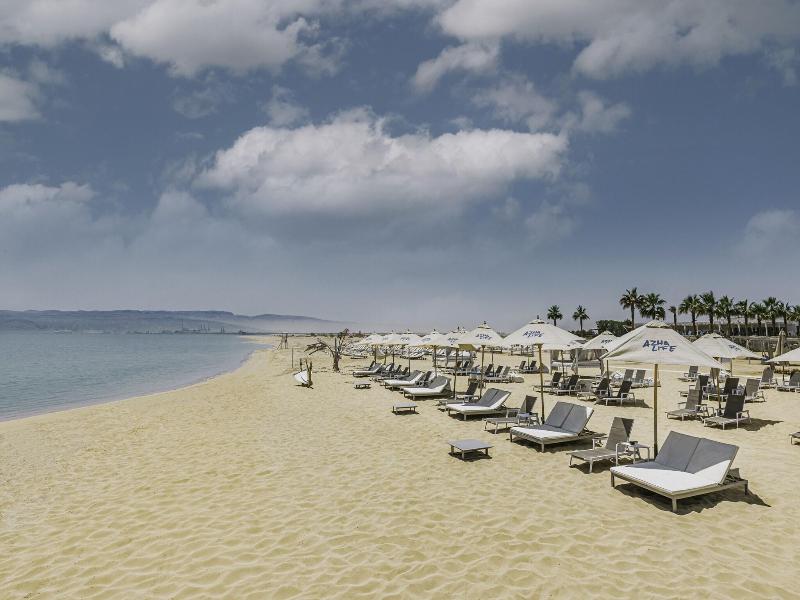 Tanoak Resort image