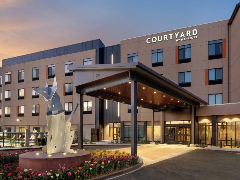 Courtyard By Marriott Petaluma Sonoma County image