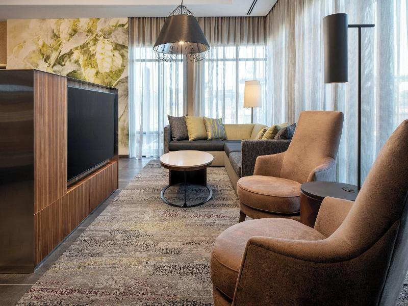 Courtyard By Marriott Petaluma Sonoma County image