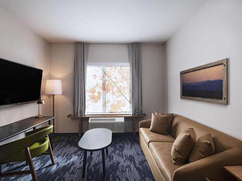 Fairfield Inn & Suites By Marriott Waller image