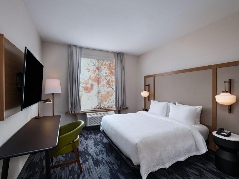 Fairfield Inn & Suites By Marriott Waller image