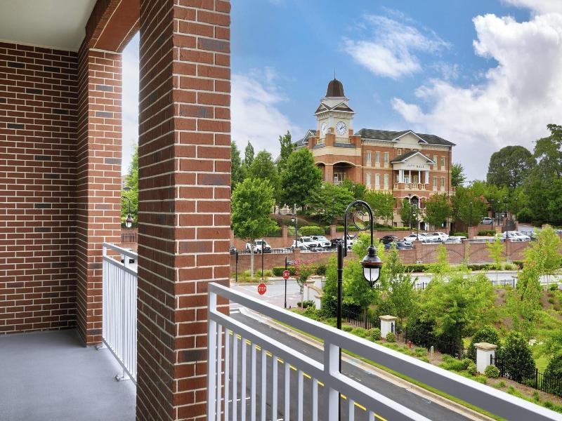Courtyard By Marriott Atlanta Duluth Downtown image