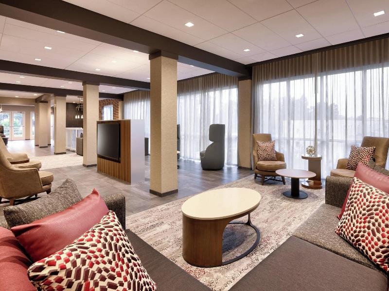 Courtyard By Marriott Atlanta Duluth Downtown image