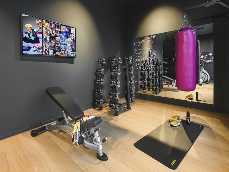 Moxy Dresden Neustadt image