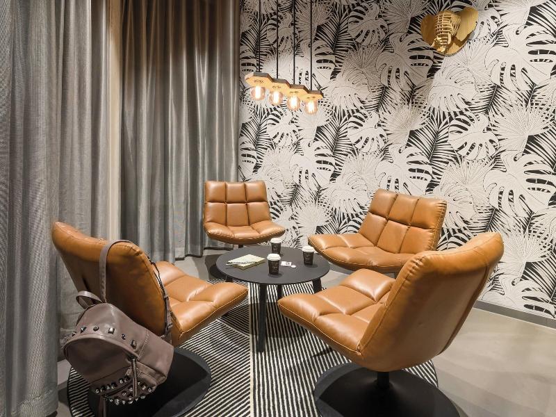 Moxy Dresden Neustadt image