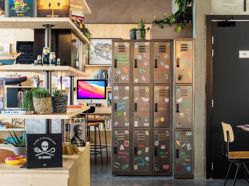 Moxy Bordeaux Hotel image
