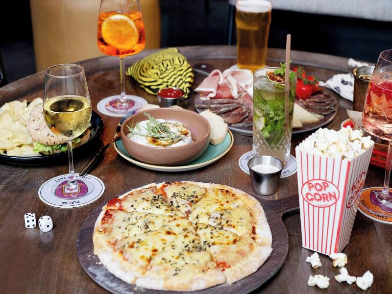 Moxy Bordeaux Hotel image