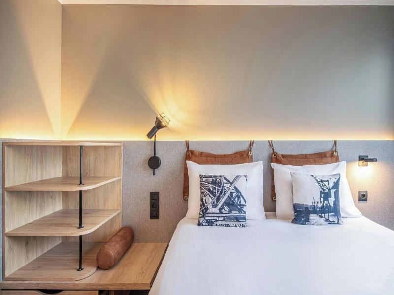 Moxy Bordeaux Hotel image