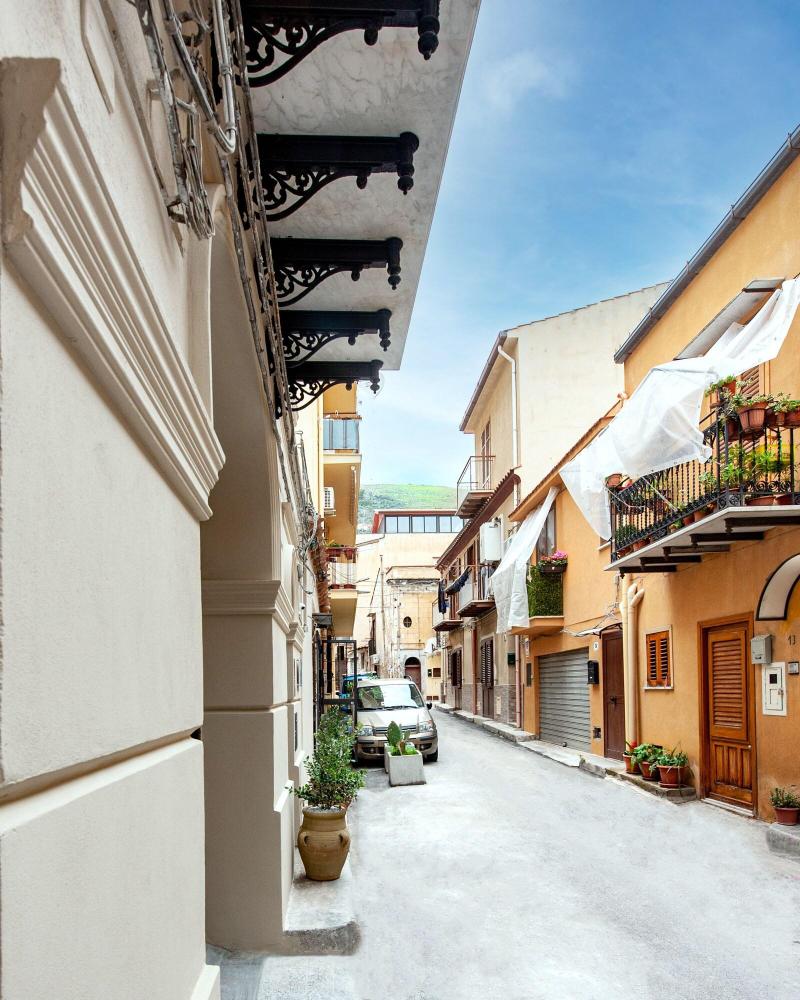 Palazzo Al Carmine image