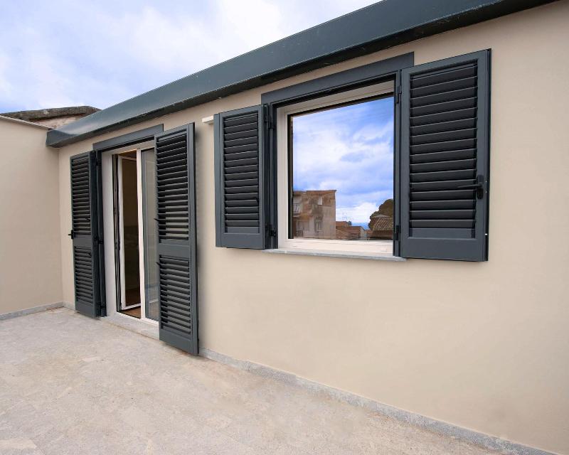 Palazzo Al Carmine image