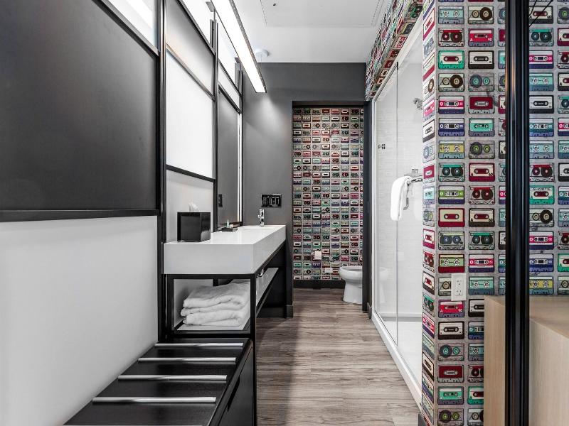 Aloft Columbus Easton image