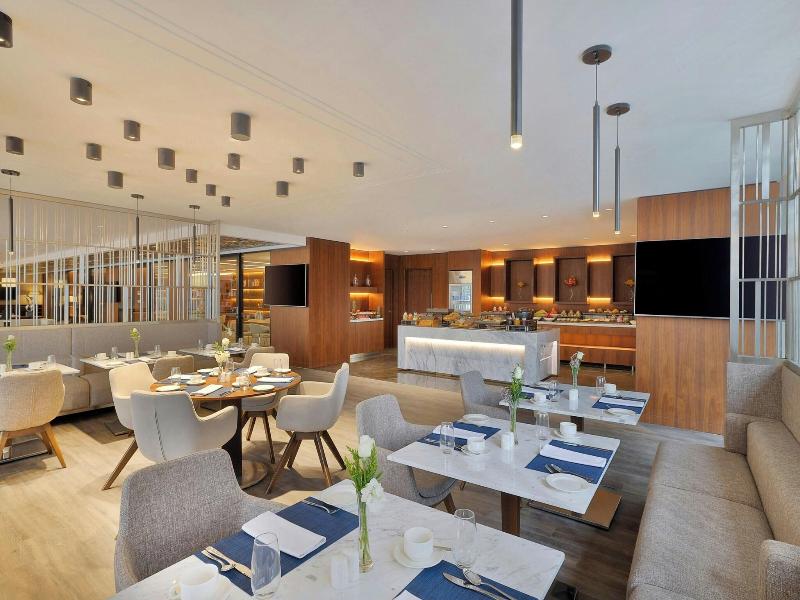 Jeddah Marriott Hotel Madinah Road image